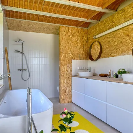 וילה Le Hangar Yacco & Tiny House - Garage Automobiles Revisite *